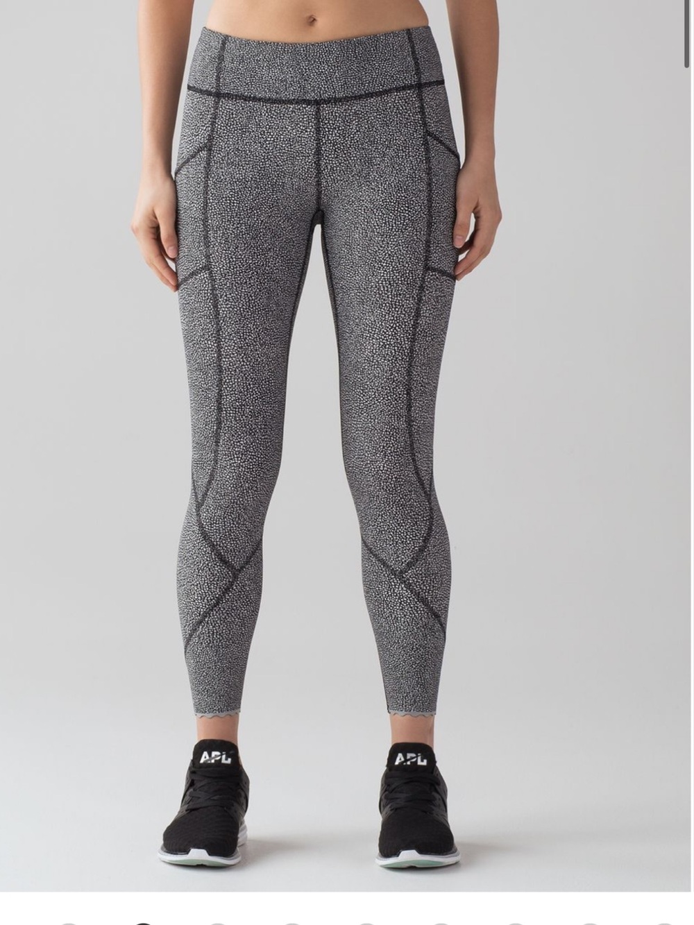 Lululemon Tight Stuff Tight II Size 4